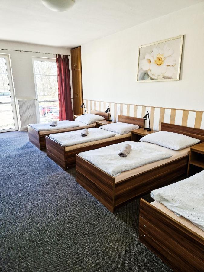 Hotel Ned Hockey Nymburk Bagian luar foto
